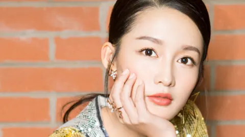 白冰偷税900万被查